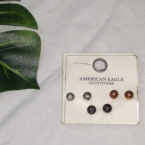 🌺American Eagle Set of 3 Round Textured Studs
